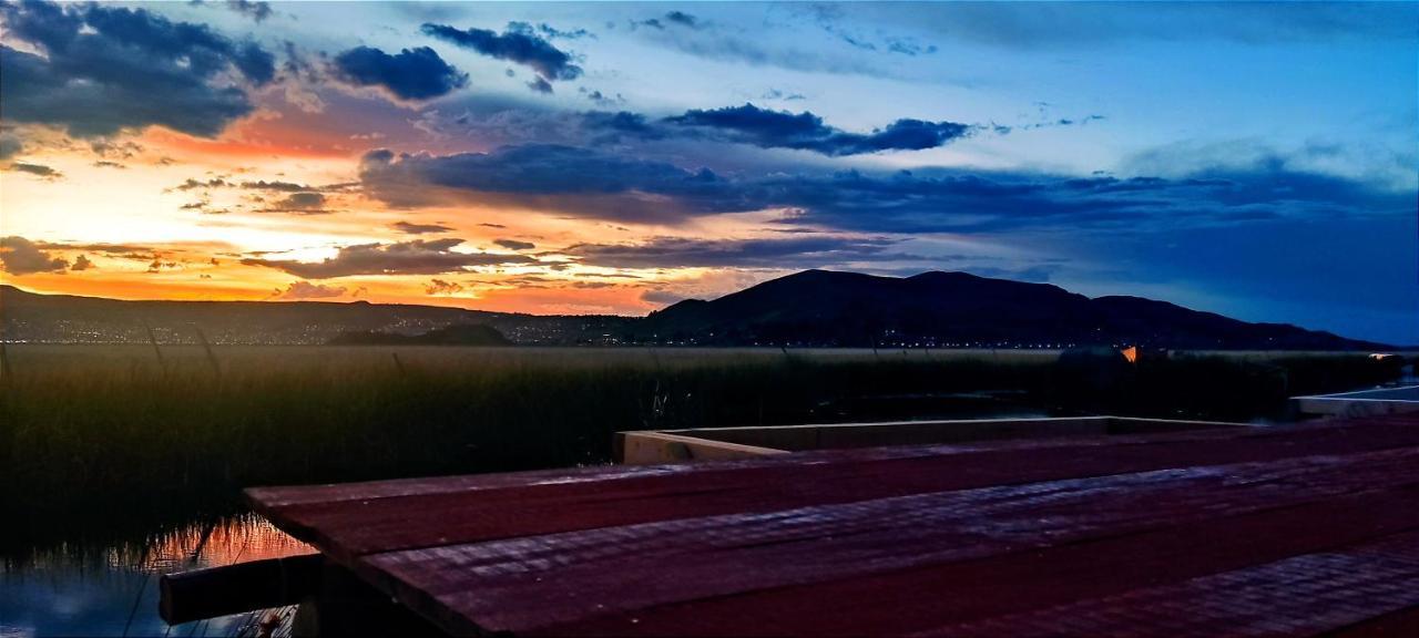 Titicaca Habitacion Panoramica Vista Al Amanecer Villa Puno Eksteriør billede